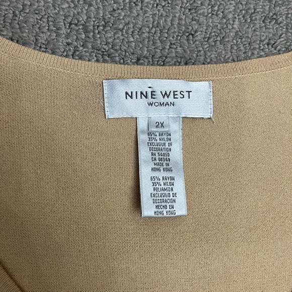 🌹NWT NINE WEST Tan Beaded Cardigan, Medium - Picture 3 of 4